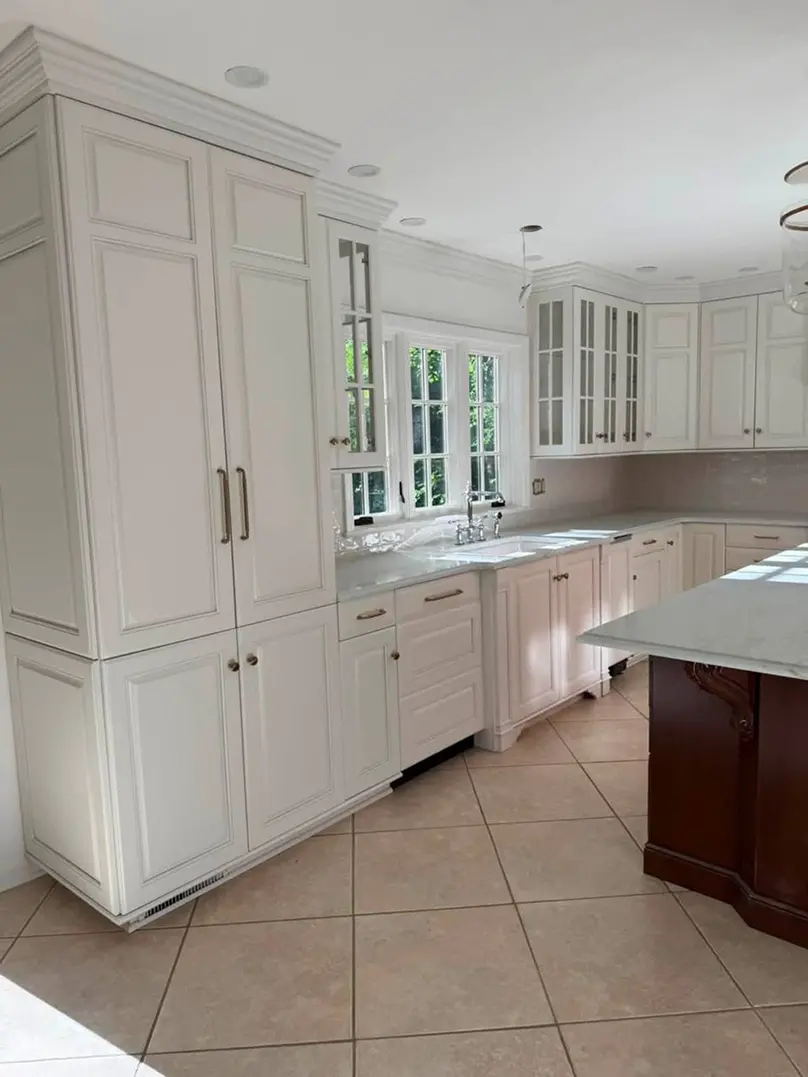 Kitchen cabinets refinishing